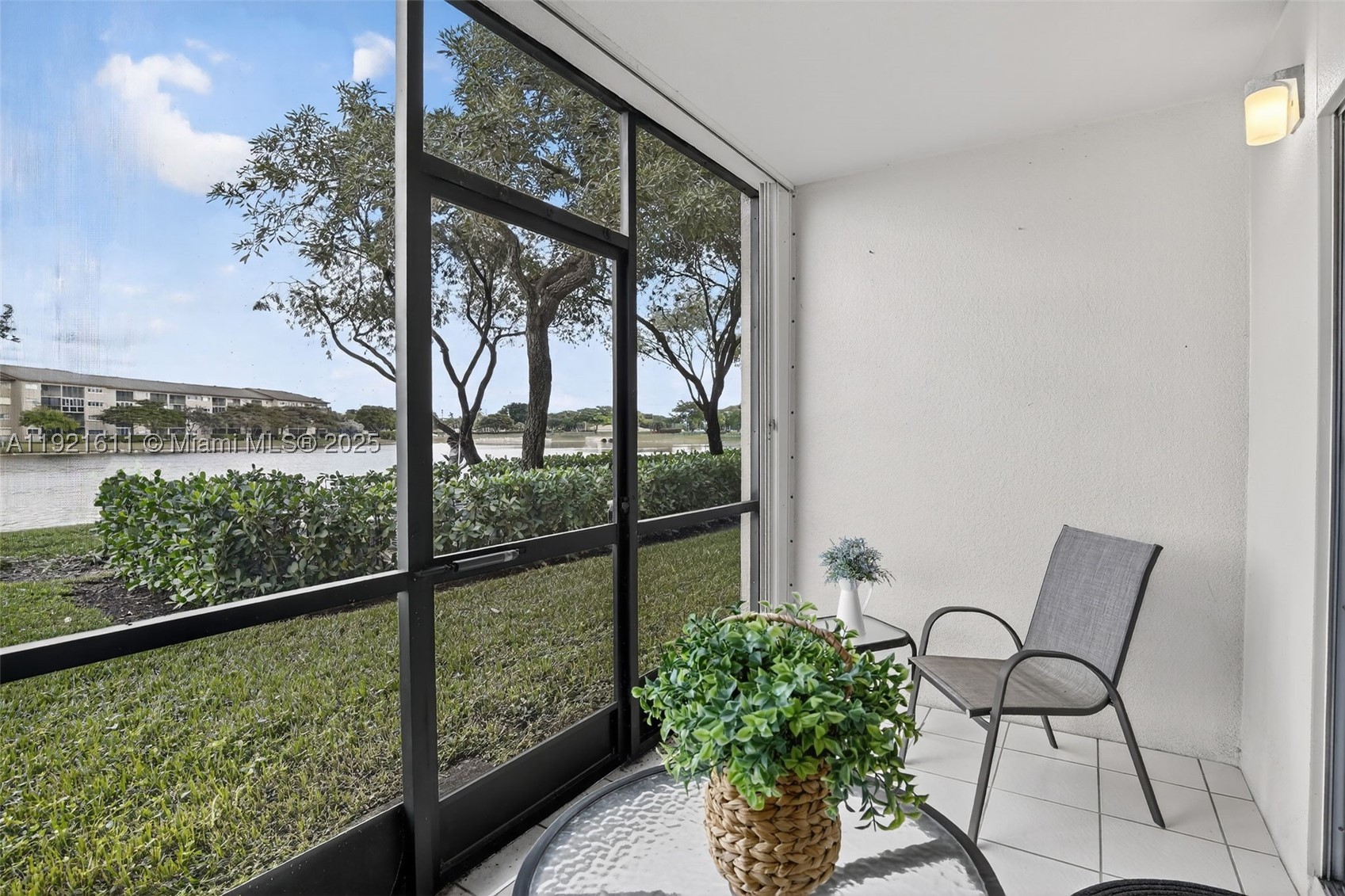 SUFFOLK AT CENTURY VILLAG - Residential