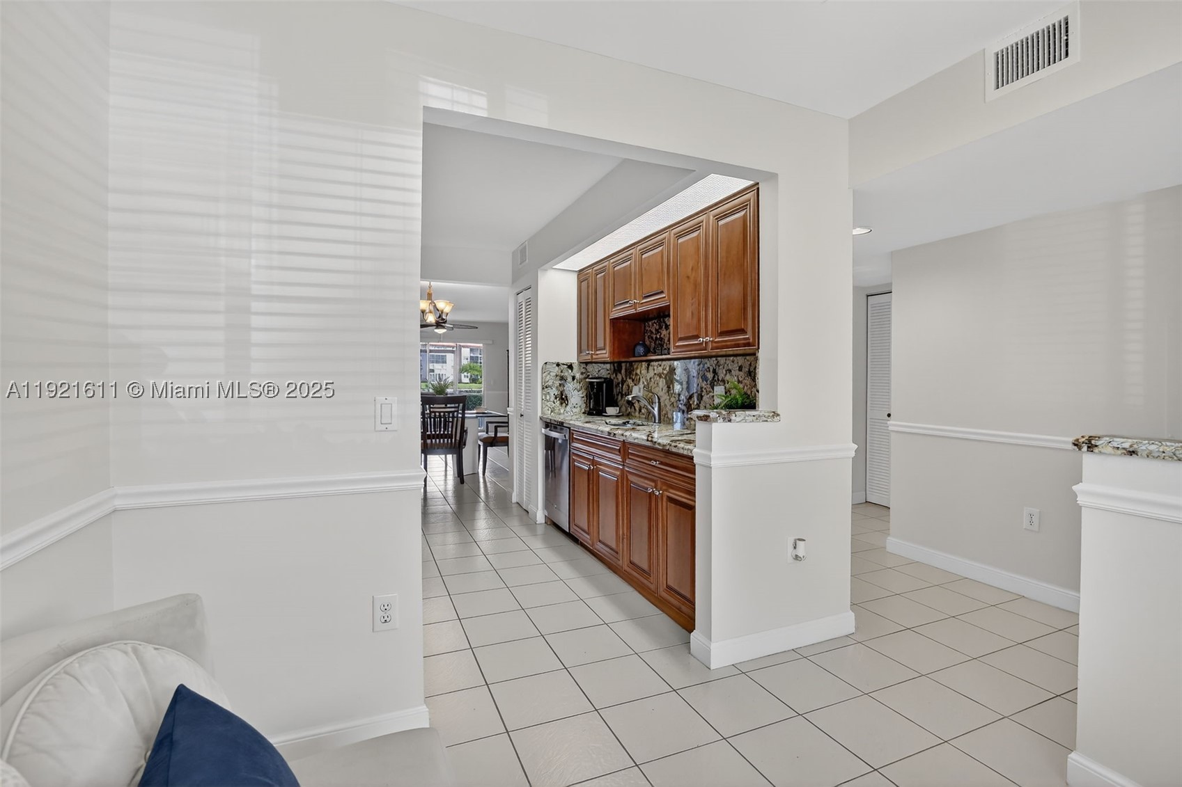 SUFFOLK AT CENTURY VILLAG - Residential