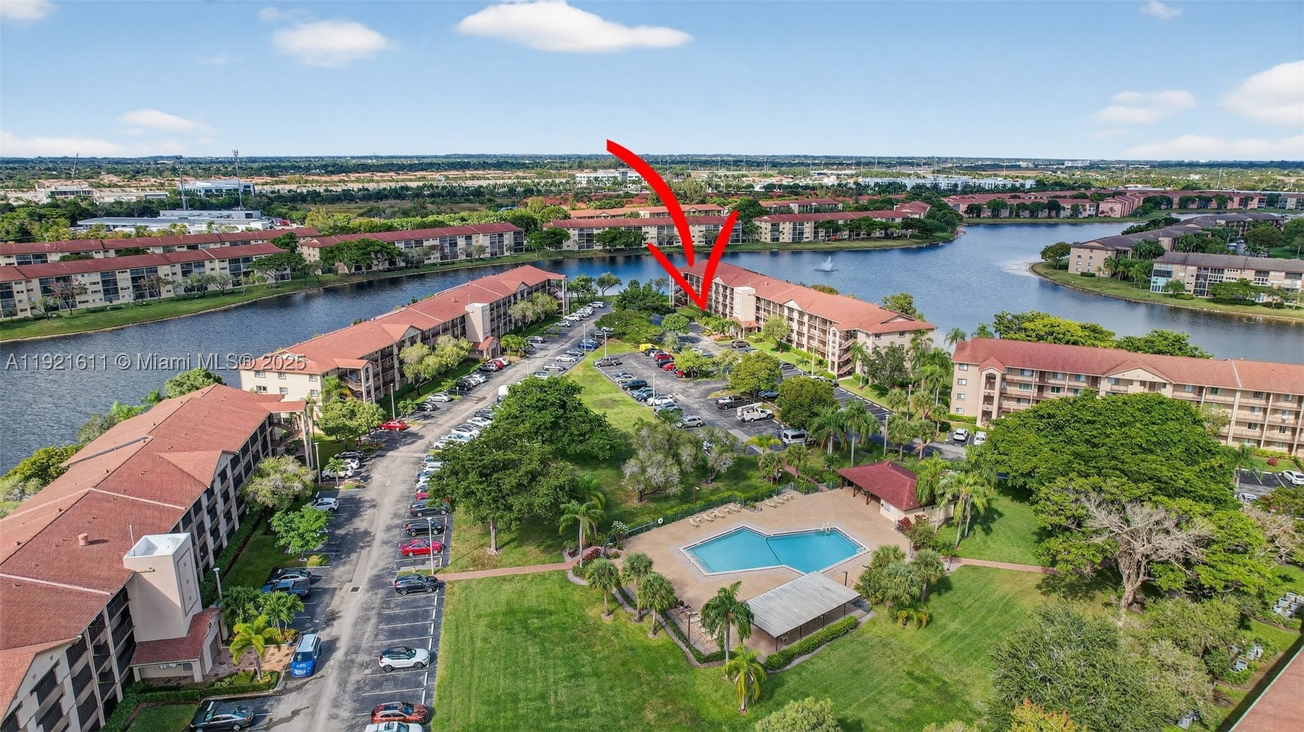 SUFFOLK AT CENTURY VILLAG - Residential