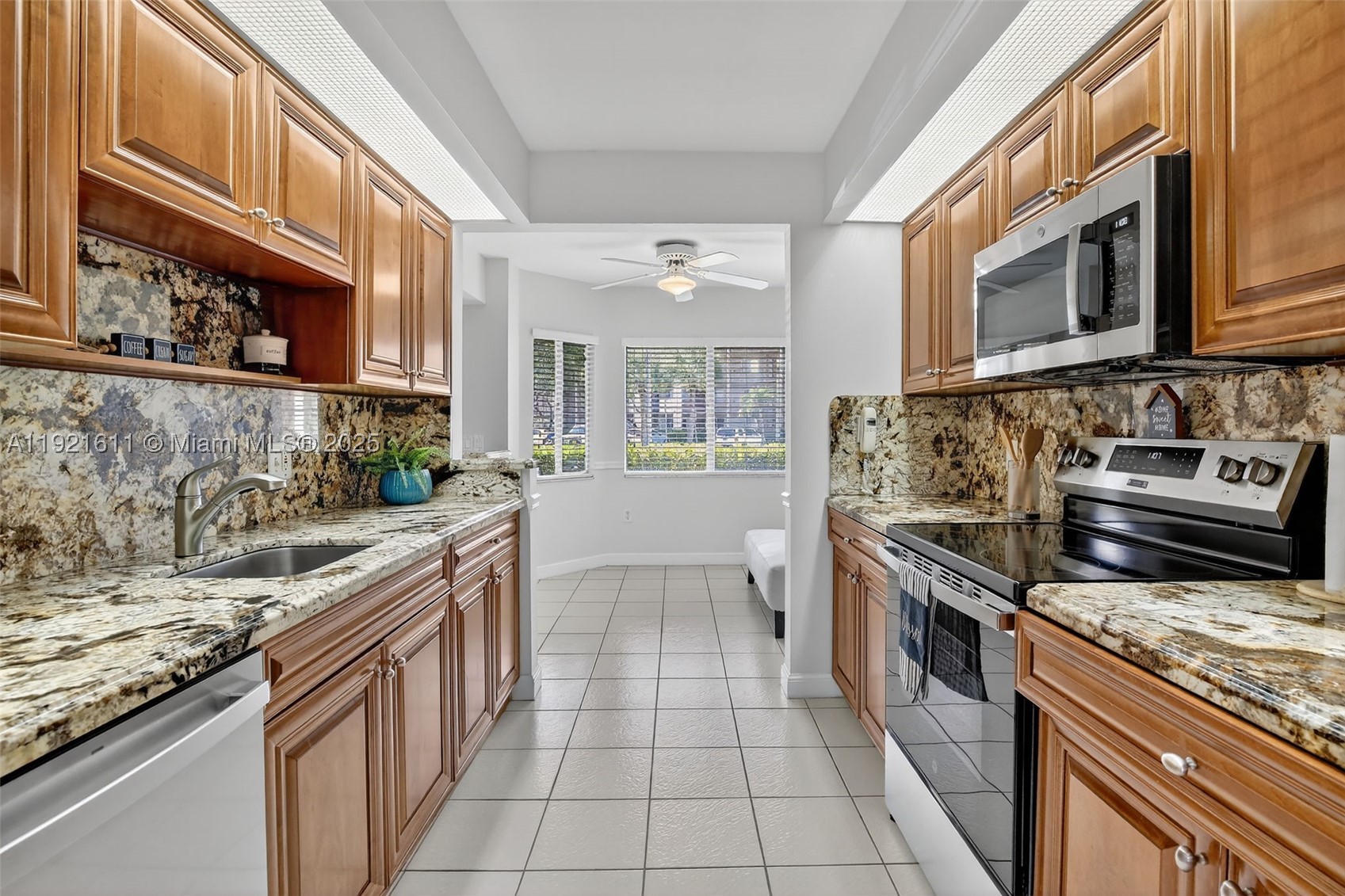 SUFFOLK AT CENTURY VILLAG - Residential