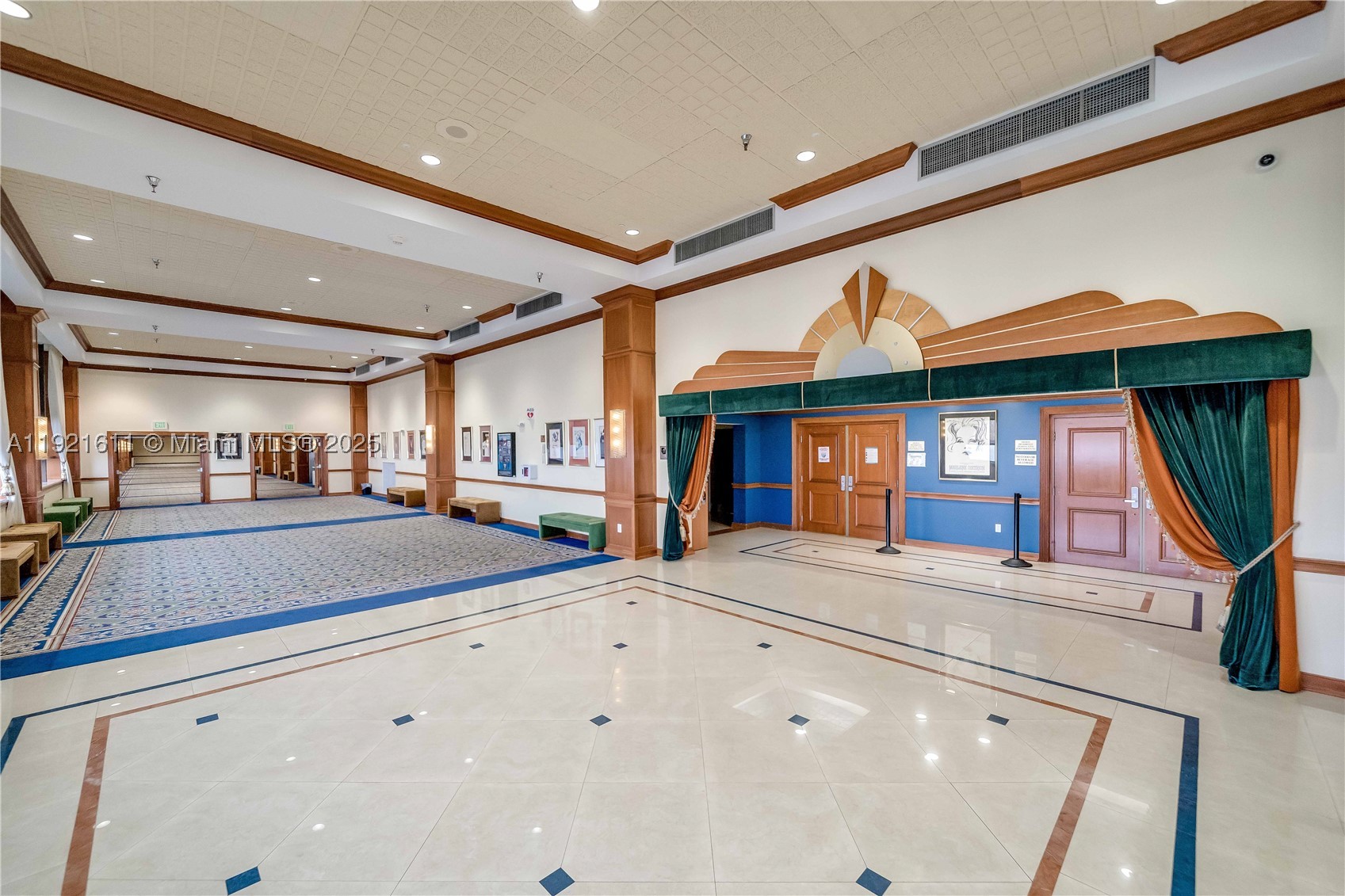 SUFFOLK AT CENTURY VILLAG - Residential