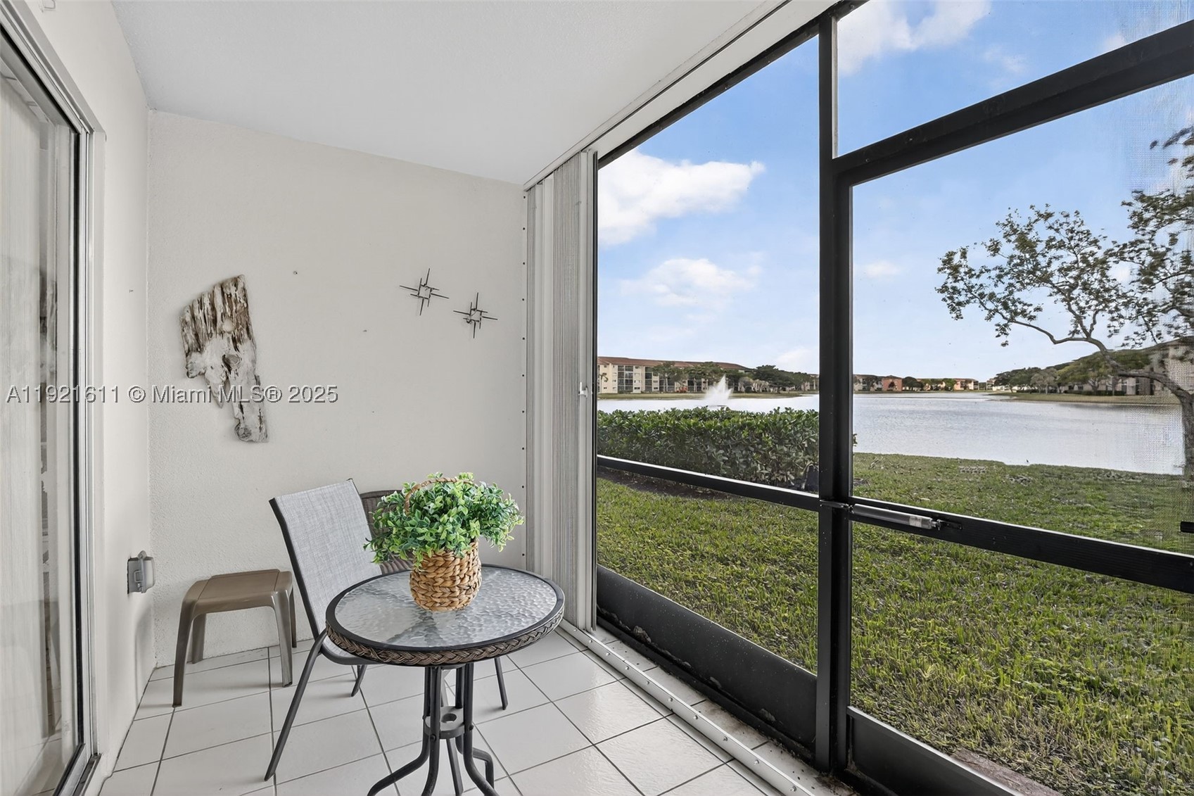 SUFFOLK AT CENTURY VILLAG - Residential