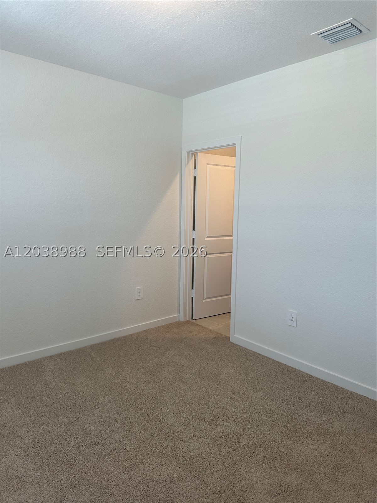 MIAMI LAND AND DEVELOPMEN - Residential Lease