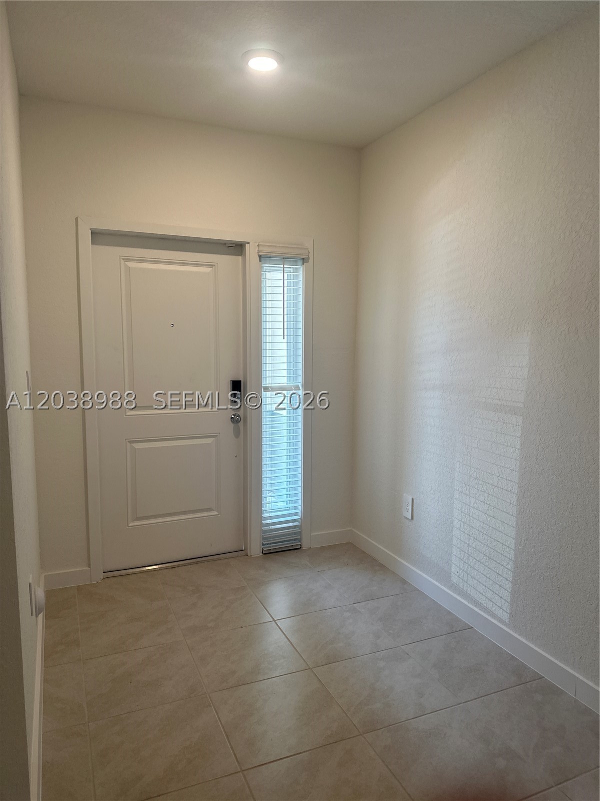 MIAMI LAND AND DEVELOPMEN - Residential Lease