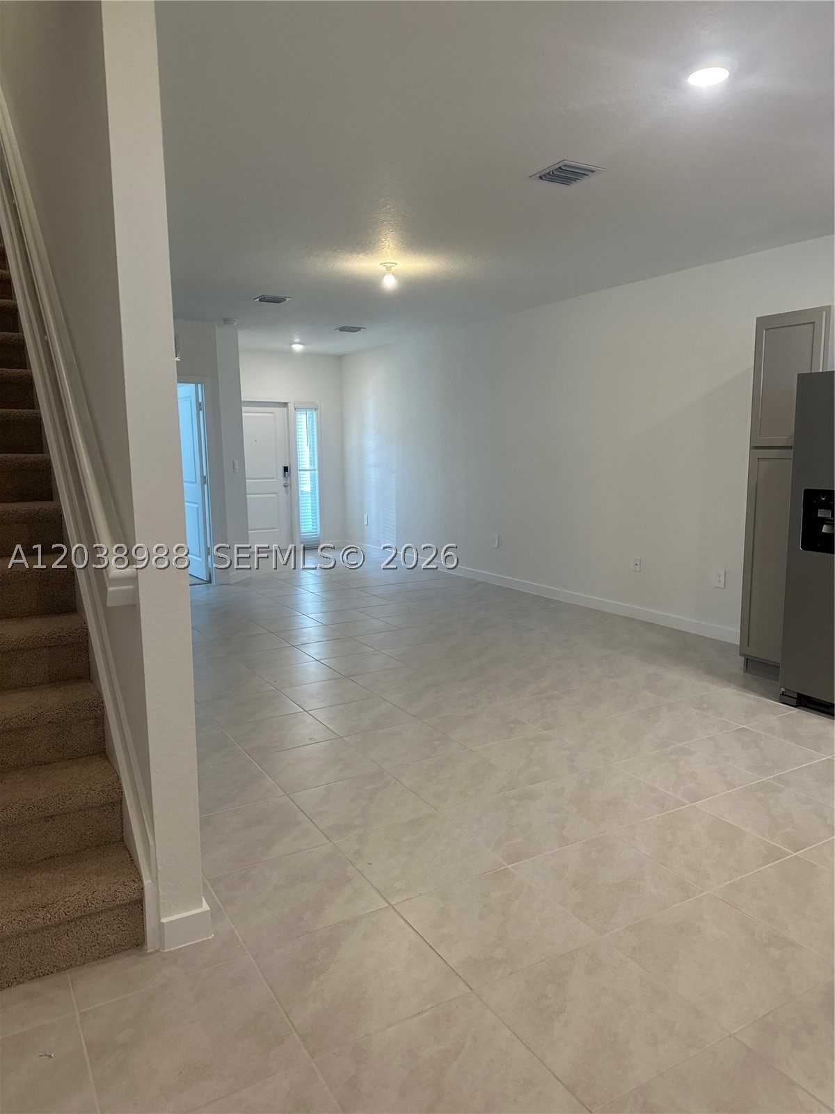 MIAMI LAND AND DEVELOPMEN - Residential Lease