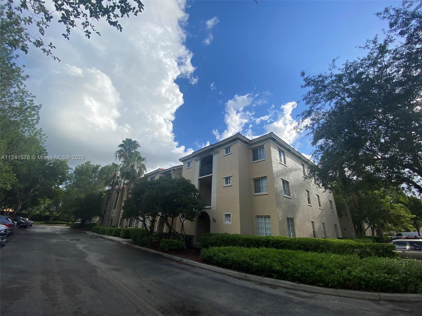 AVENTINE AT MIRAMAR CONDO - Residential Lease