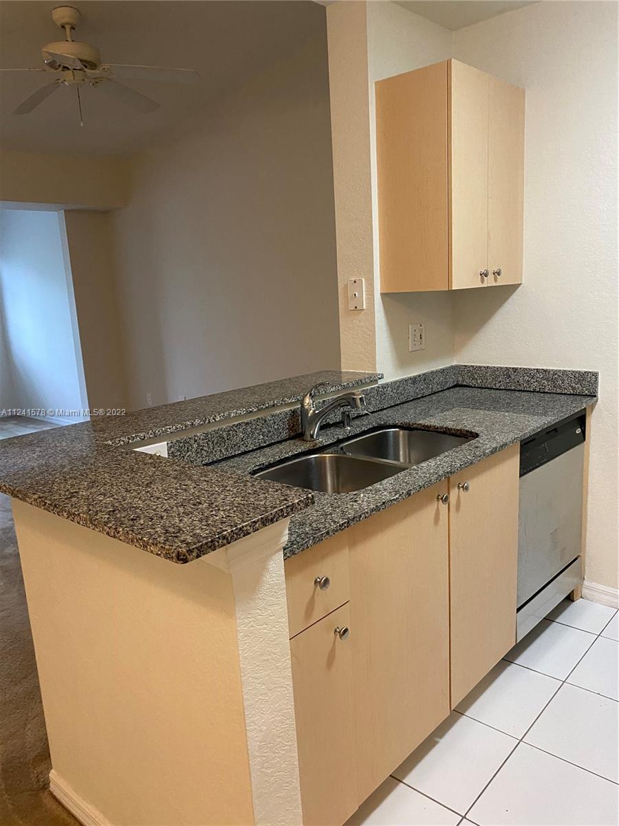 AVENTINE AT MIRAMAR CONDO - Residential Lease