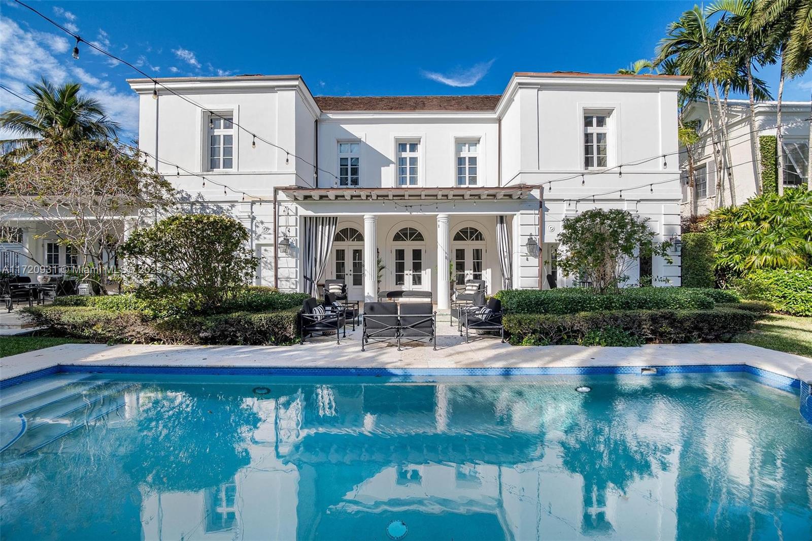 CORAL GABLES RIVIERA SEC - Residential