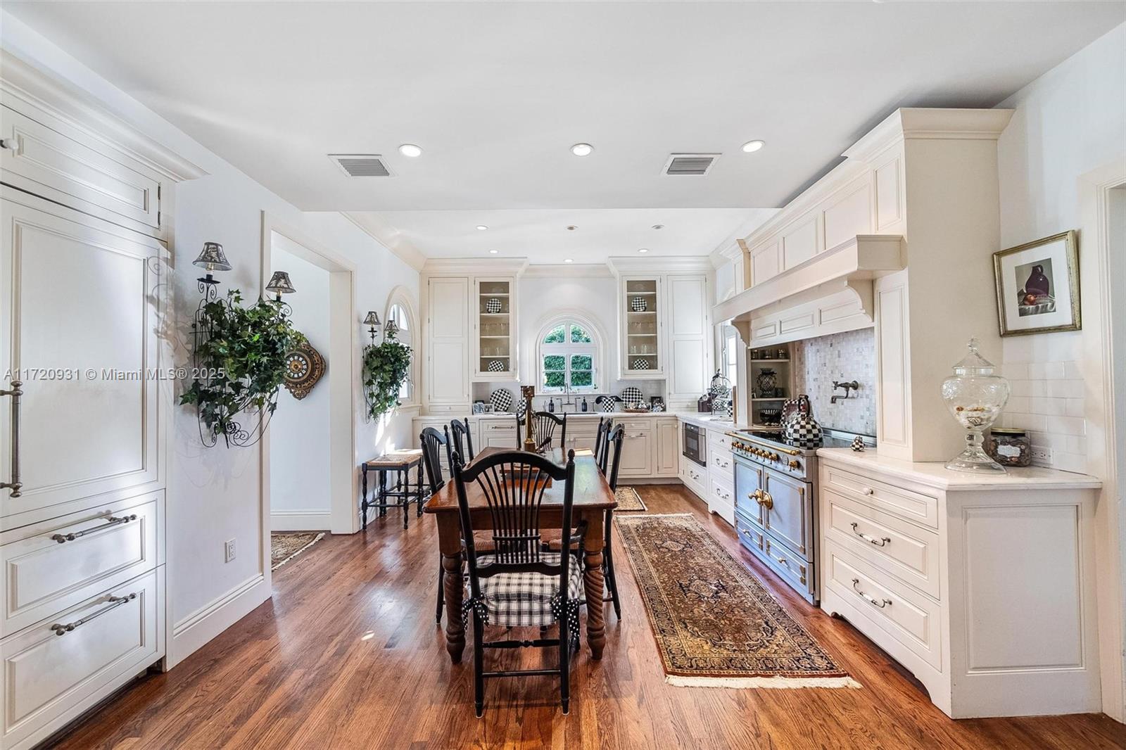 CORAL GABLES RIVIERA SEC - Residential