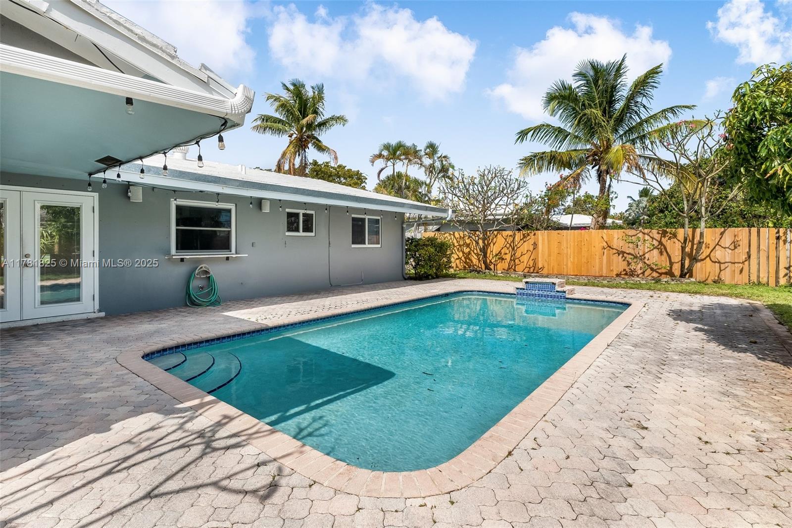 CORAL RIDGE ISLES - Residential Lease