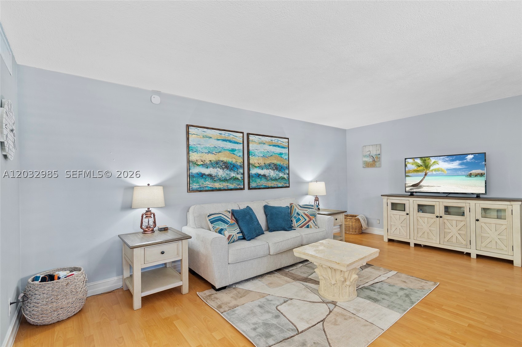 COLONIAL MANOR WEST APART - Residential