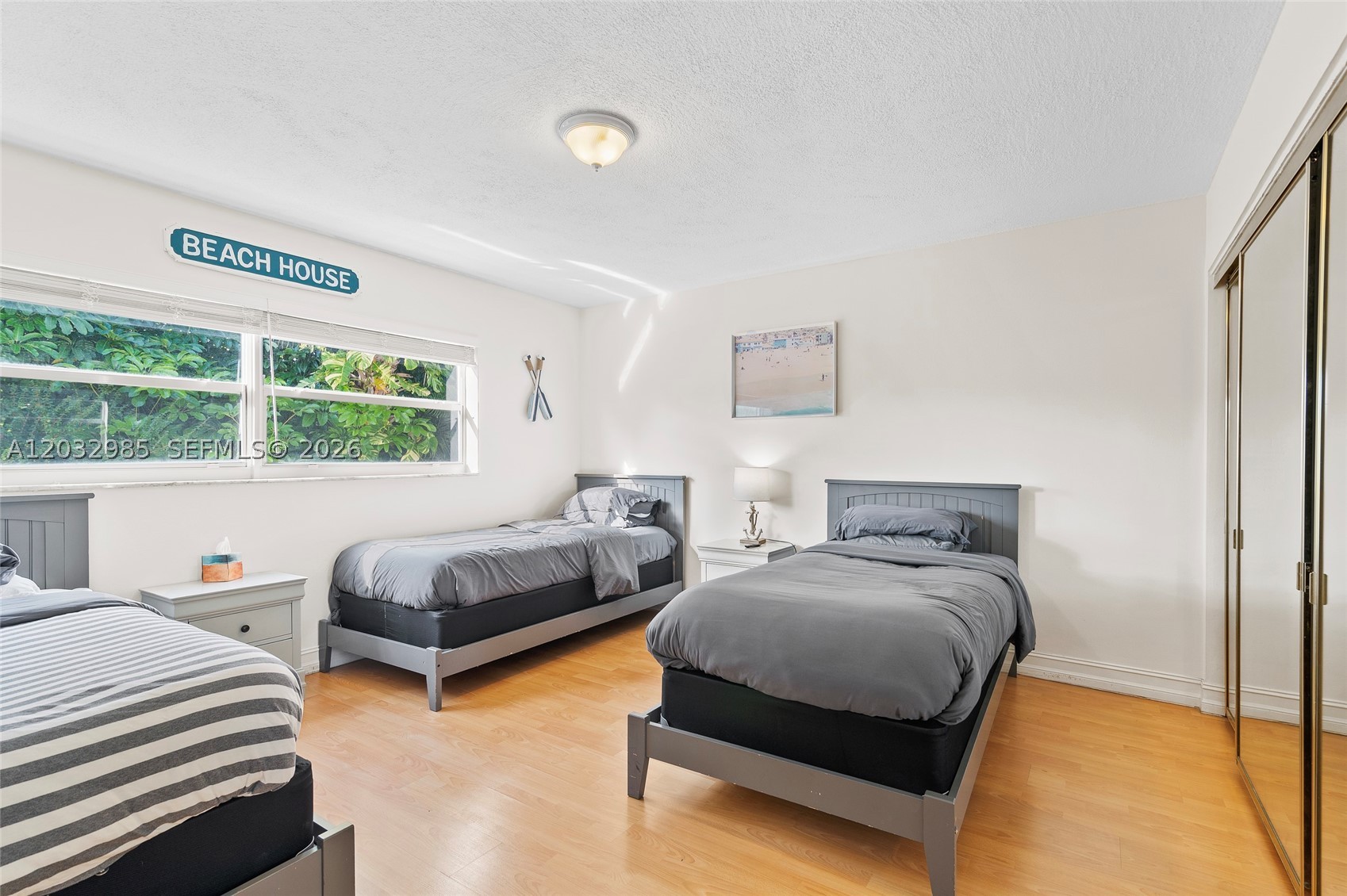 COLONIAL MANOR WEST APART - Residential