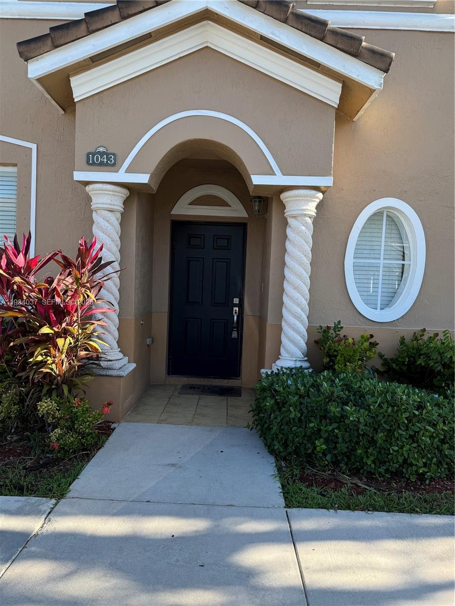 Discover the perfect blend of comfort and convenience in this inviting 4-bed, 3-bath townhouse in the desirable gated community Seascape! Spacious layout, modern kitchen, and private patio. Close to schools, shops, and conveniently located  minute from the Florida Turnpike. Perfect for families or professionals!"
Don't miss this must-see opportunity!!
Call listing agent for details.