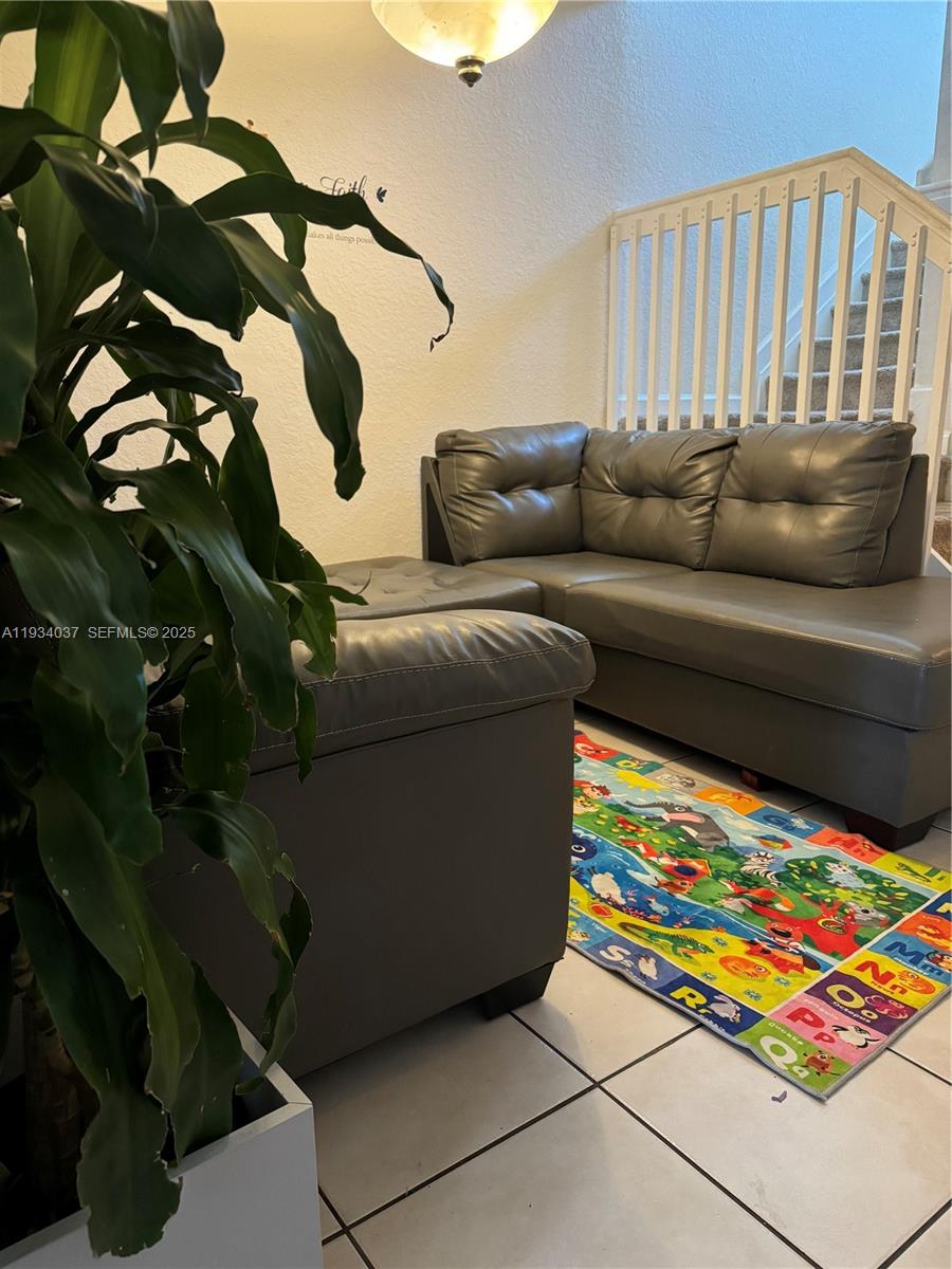 TOWNS AT SEASCAPE - Residential