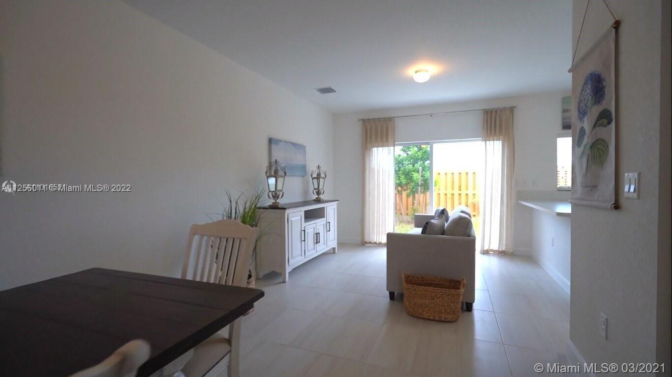 FOREST PARK VILLAS - Residential