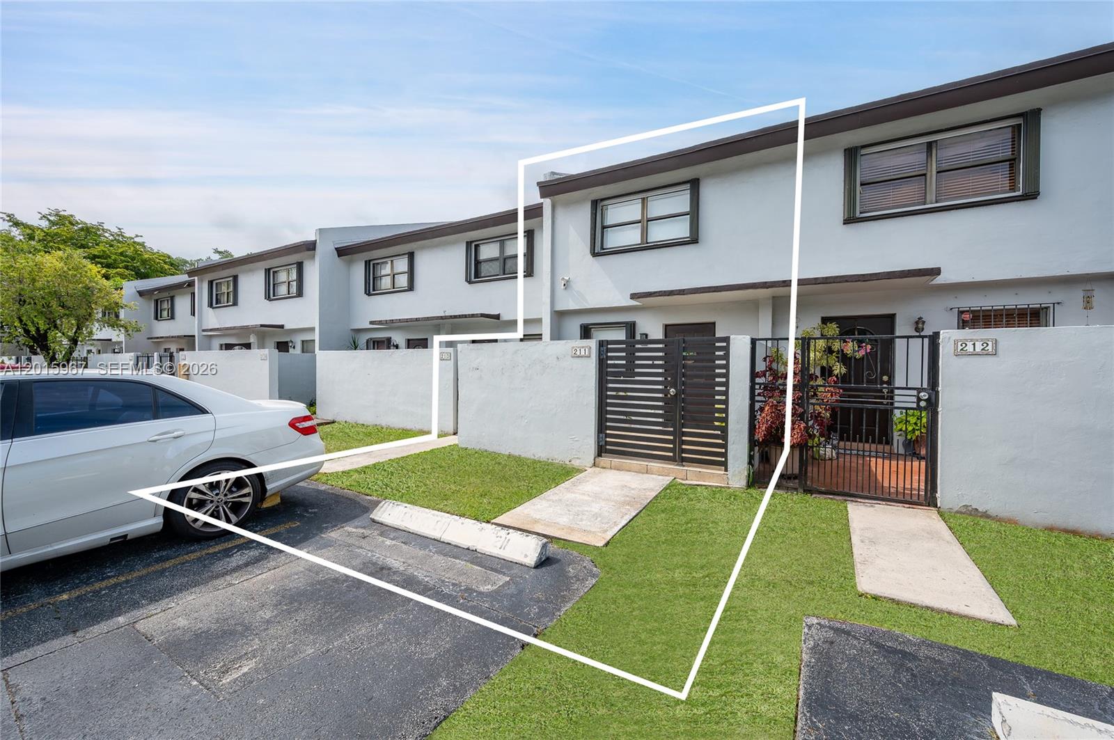 GARDENS AT KENDALE LAKES - Residential