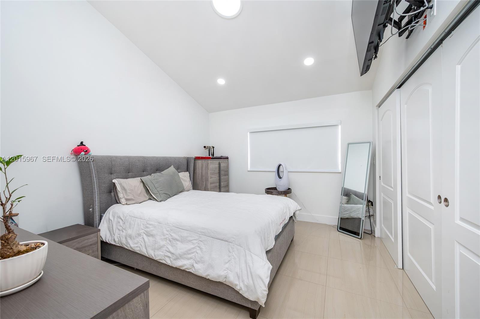 GARDENS AT KENDALE LAKES - Residential