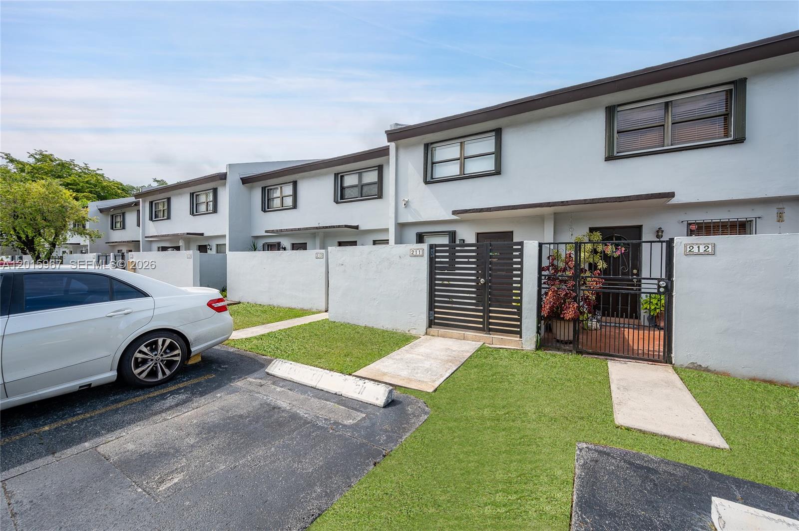GARDENS AT KENDALE LAKES - Residential
