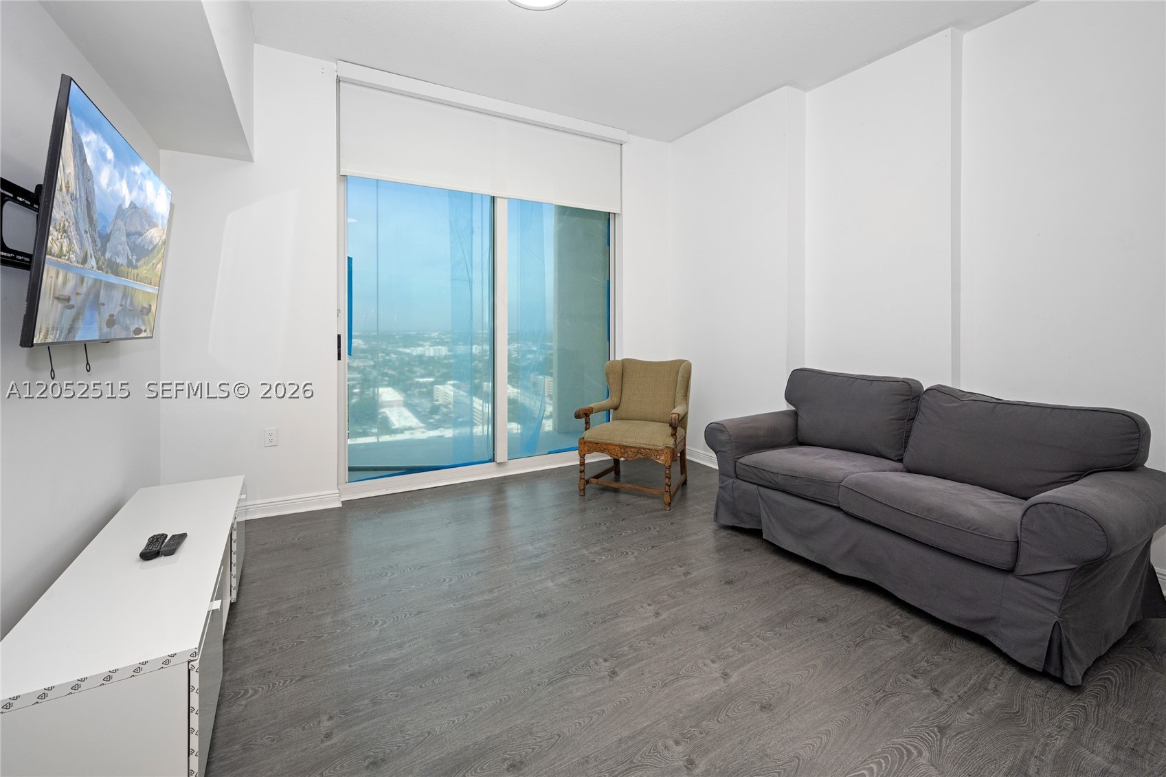 DUO CONDOMINIUM - Residential