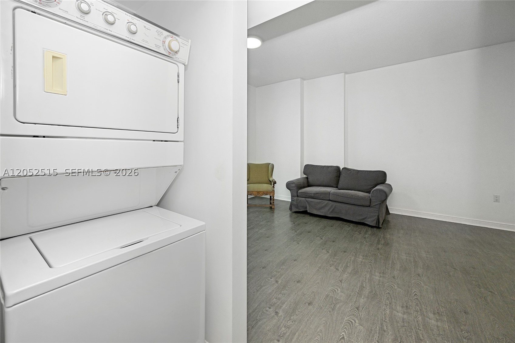 DUO CONDOMINIUM - Residential