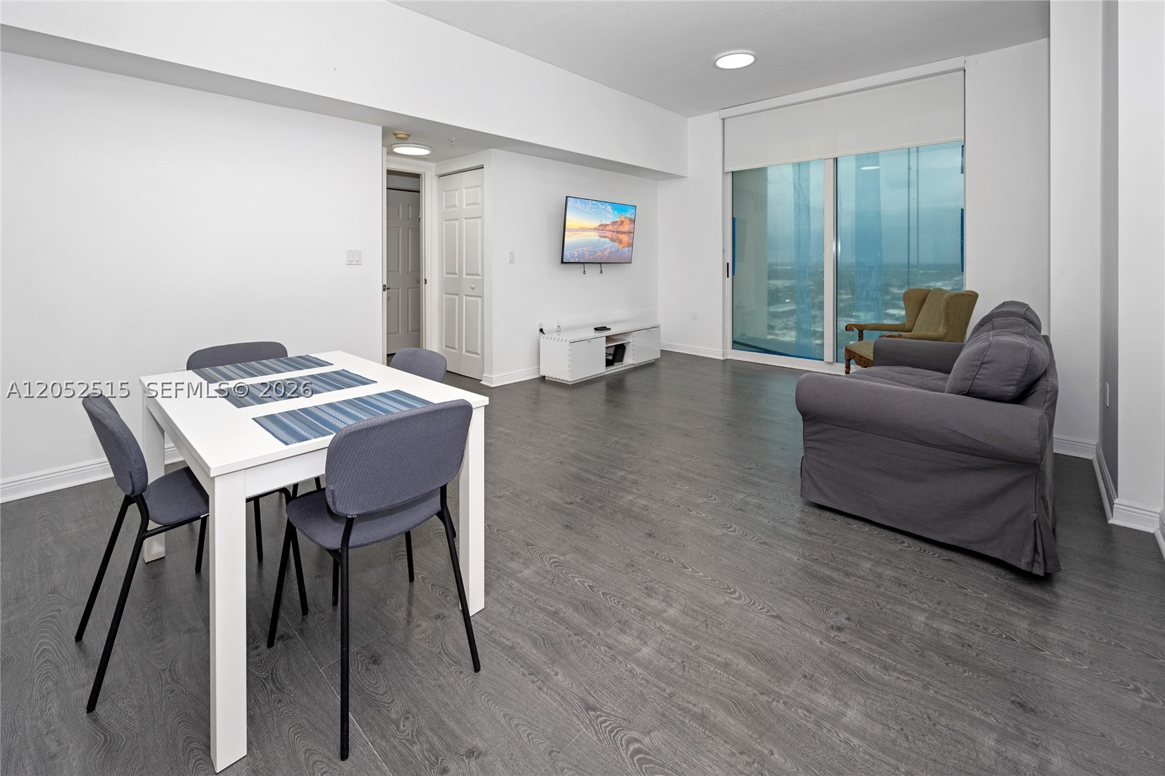 DUO CONDOMINIUM - Residential