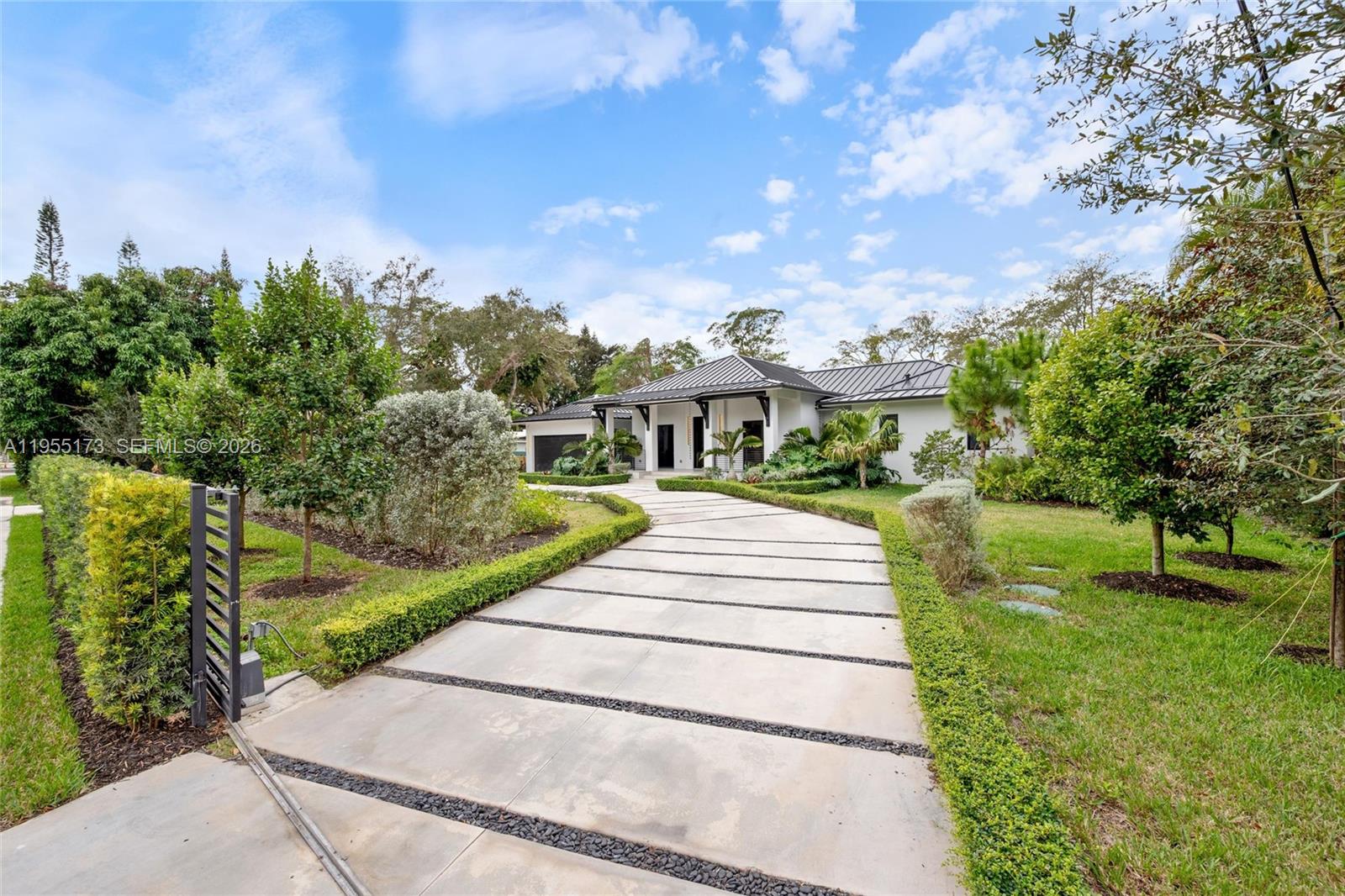 SUNILAND ESTATES 1ST ADDN - Residential