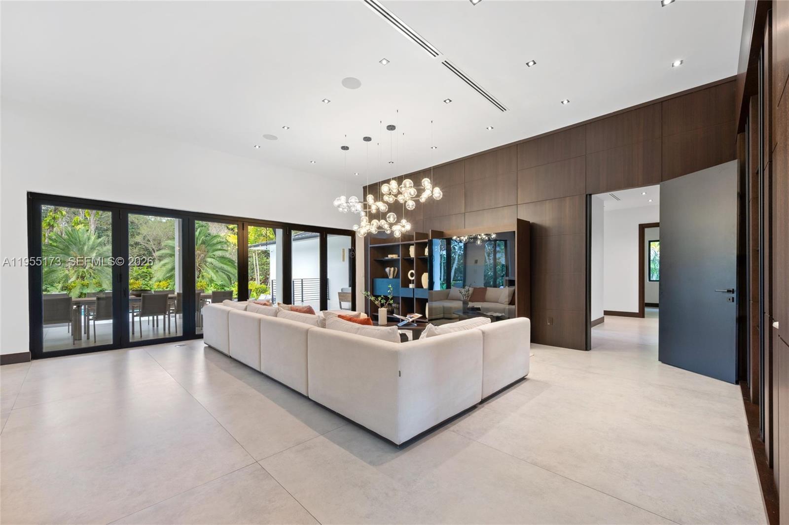 SUNILAND ESTATES 1ST ADDN - Residential