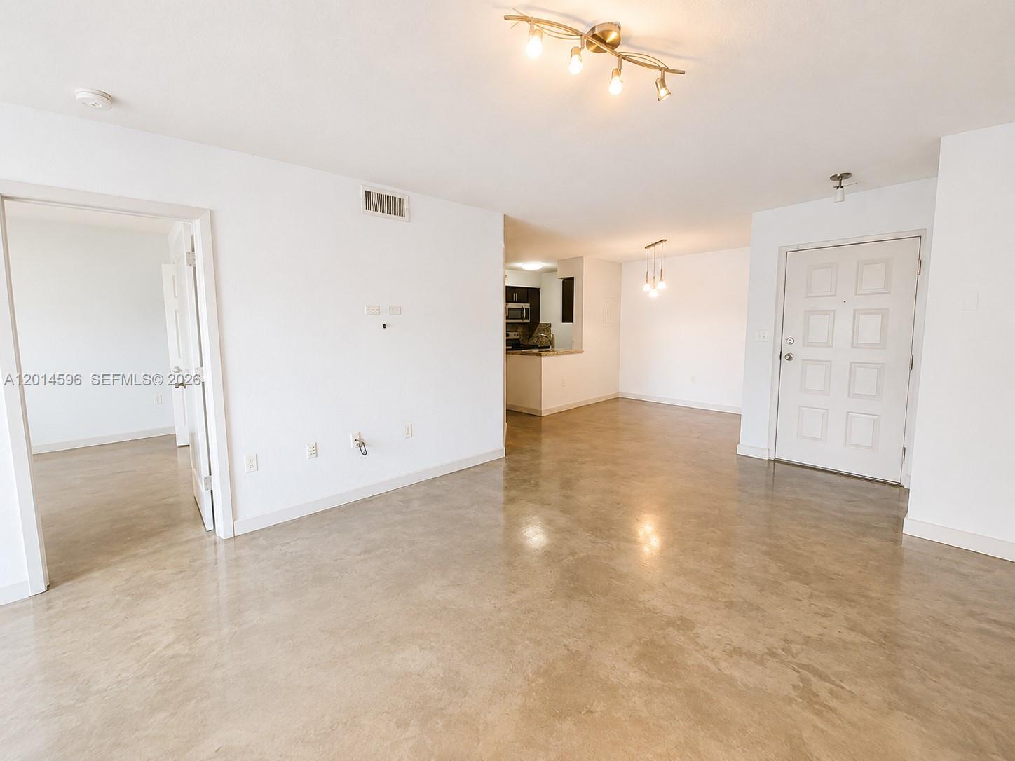 LAKEVIEW CLUB CONDO - Residential