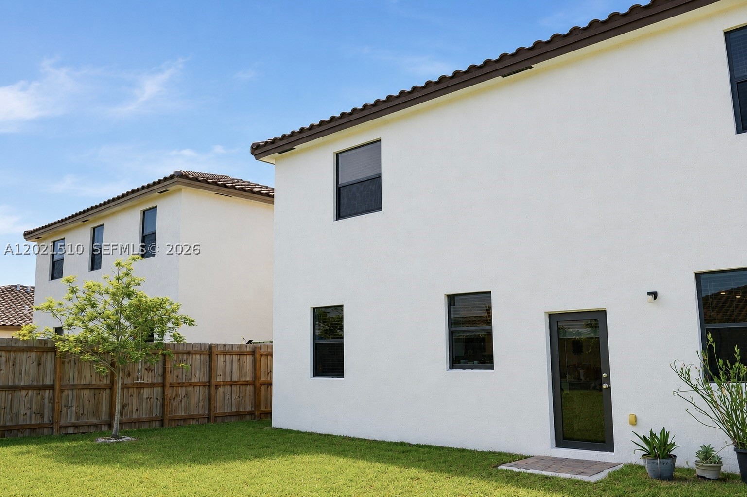 ESTATES AT SILVER PALM - Residential