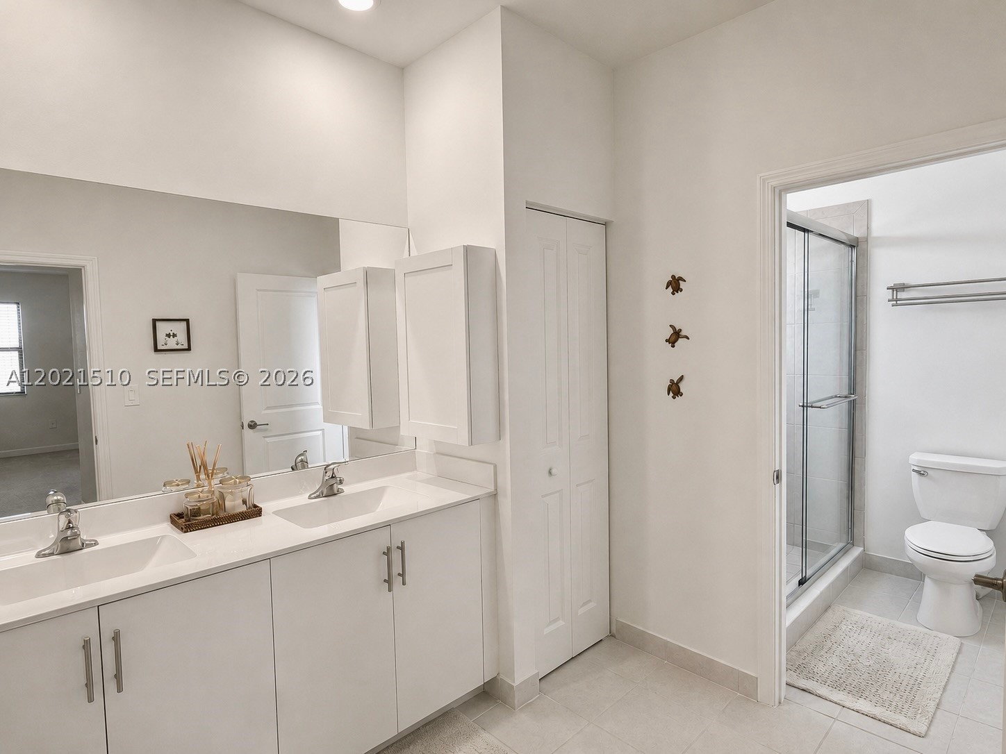 ESTATES AT SILVER PALM - Residential