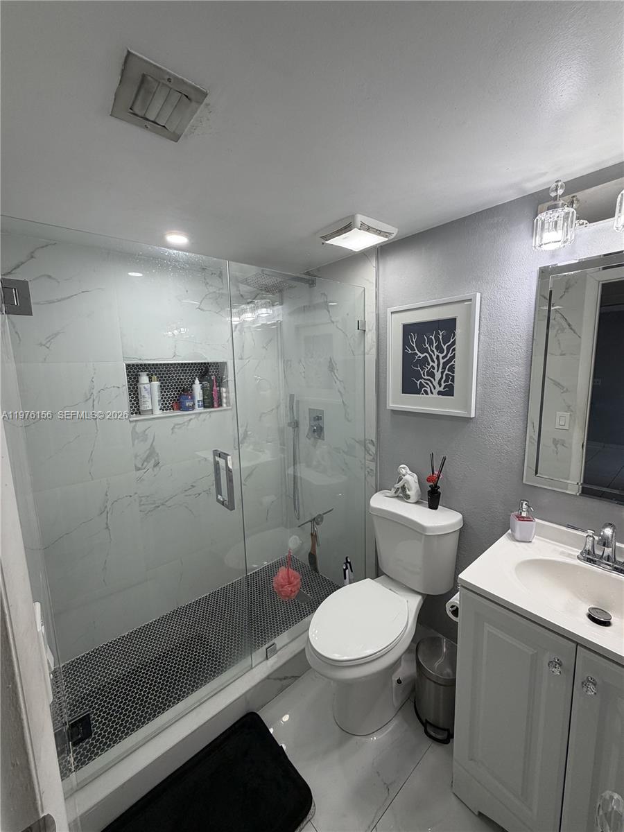 MIDWAY VILLAGE PH 2 CONDO - Residential