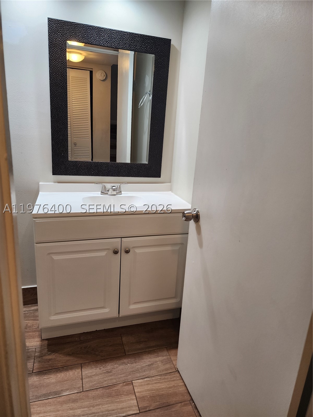 PEMBROKE LAKES SECTION SE - Residential