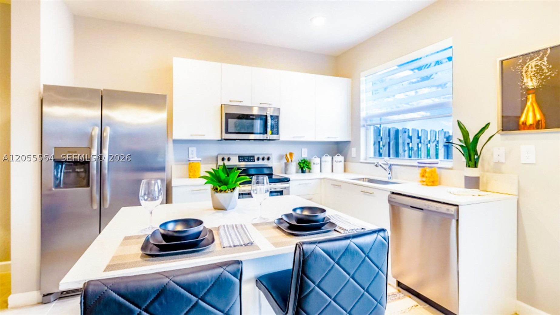 PARADISE PINES - Residential Lease