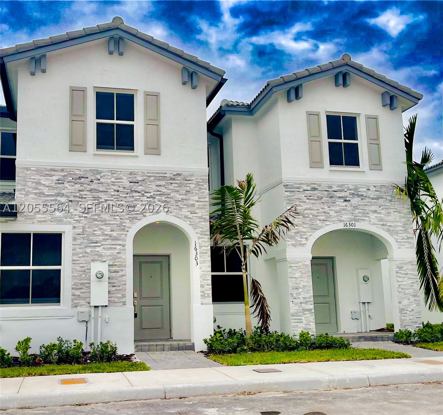 PARADISE PINES - Residential Lease
