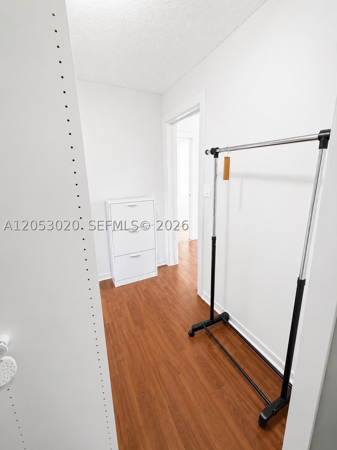 HOLLYWOOD PARC CONDOMINIU - Residential Lease