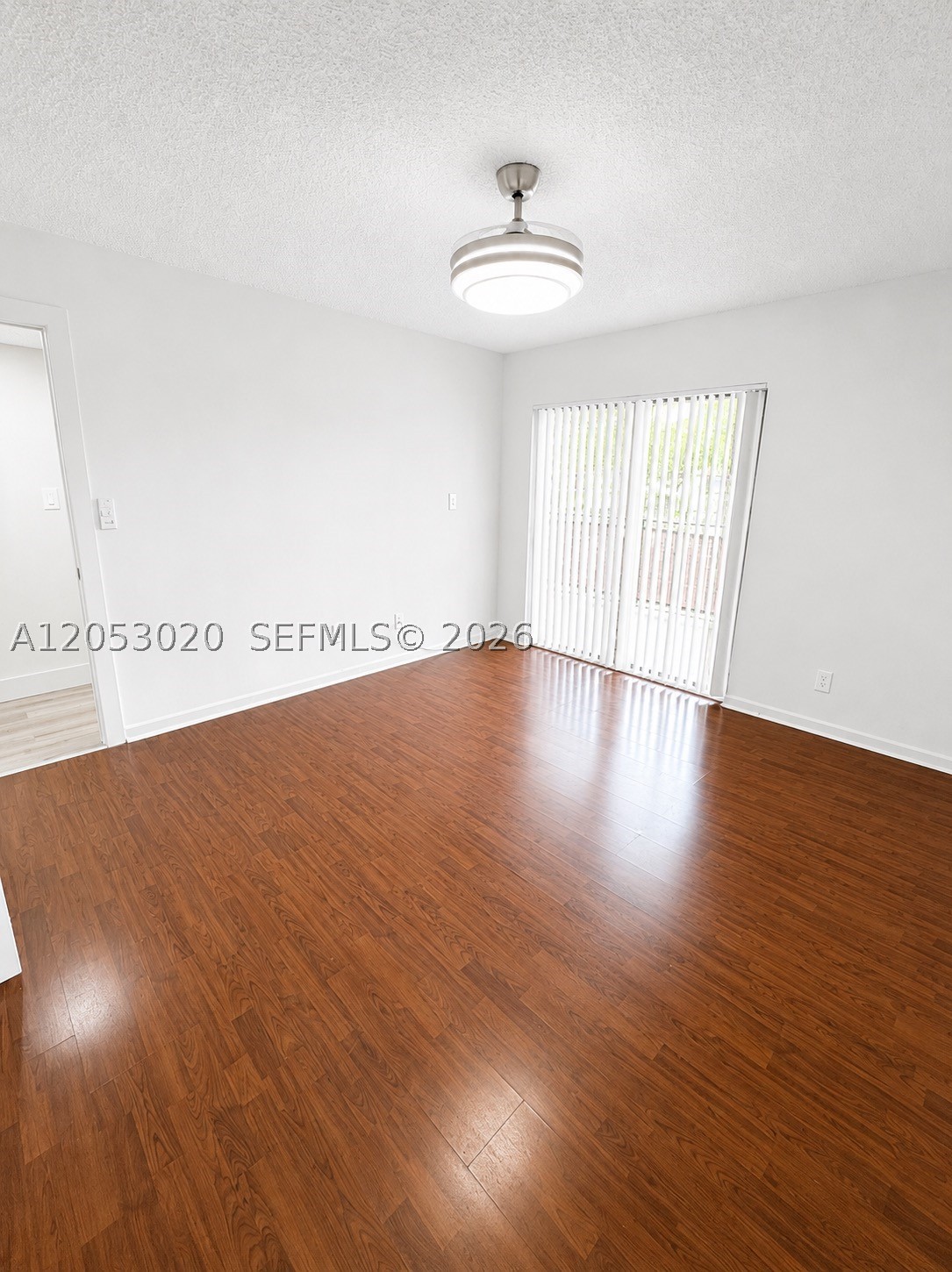 HOLLYWOOD PARC CONDOMINIU - Residential Lease