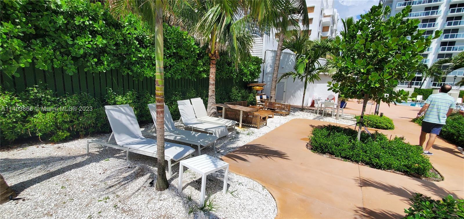 THE ROYAL CLUB CONDO - Residential Lease