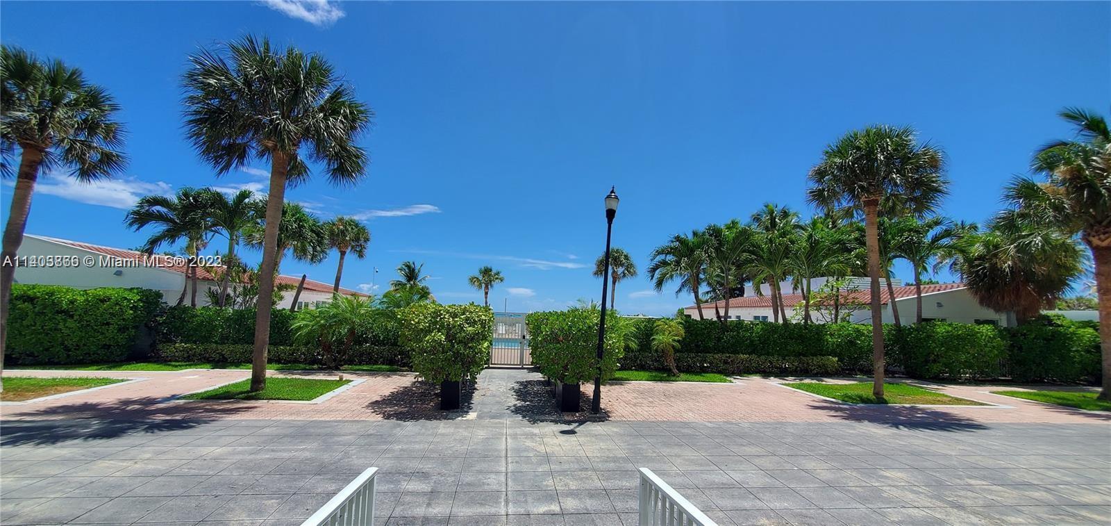 THE ROYAL CLUB CONDO - Residential Lease