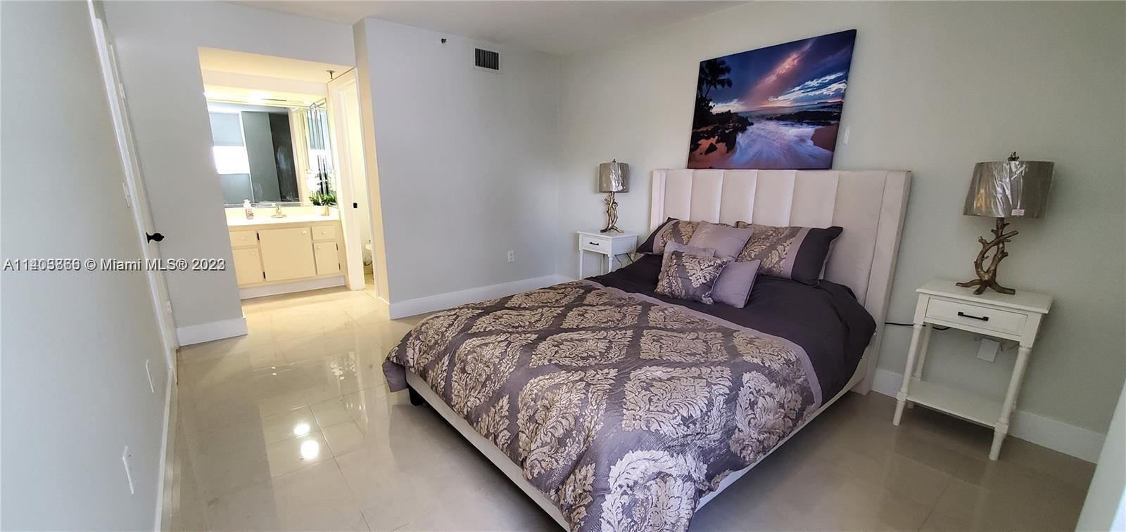 THE ROYAL CLUB CONDO - Residential Lease