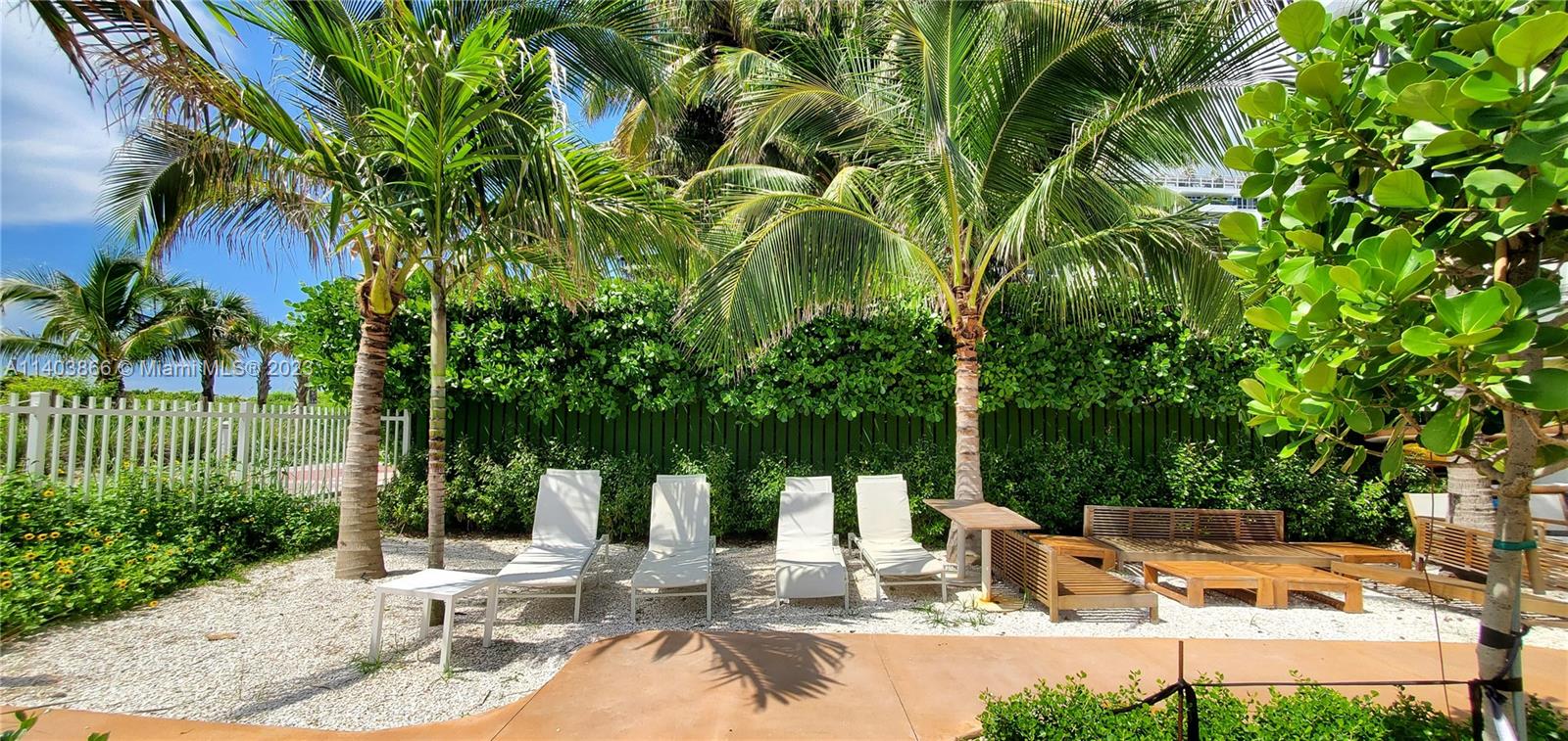 THE ROYAL CLUB CONDO - Residential Lease