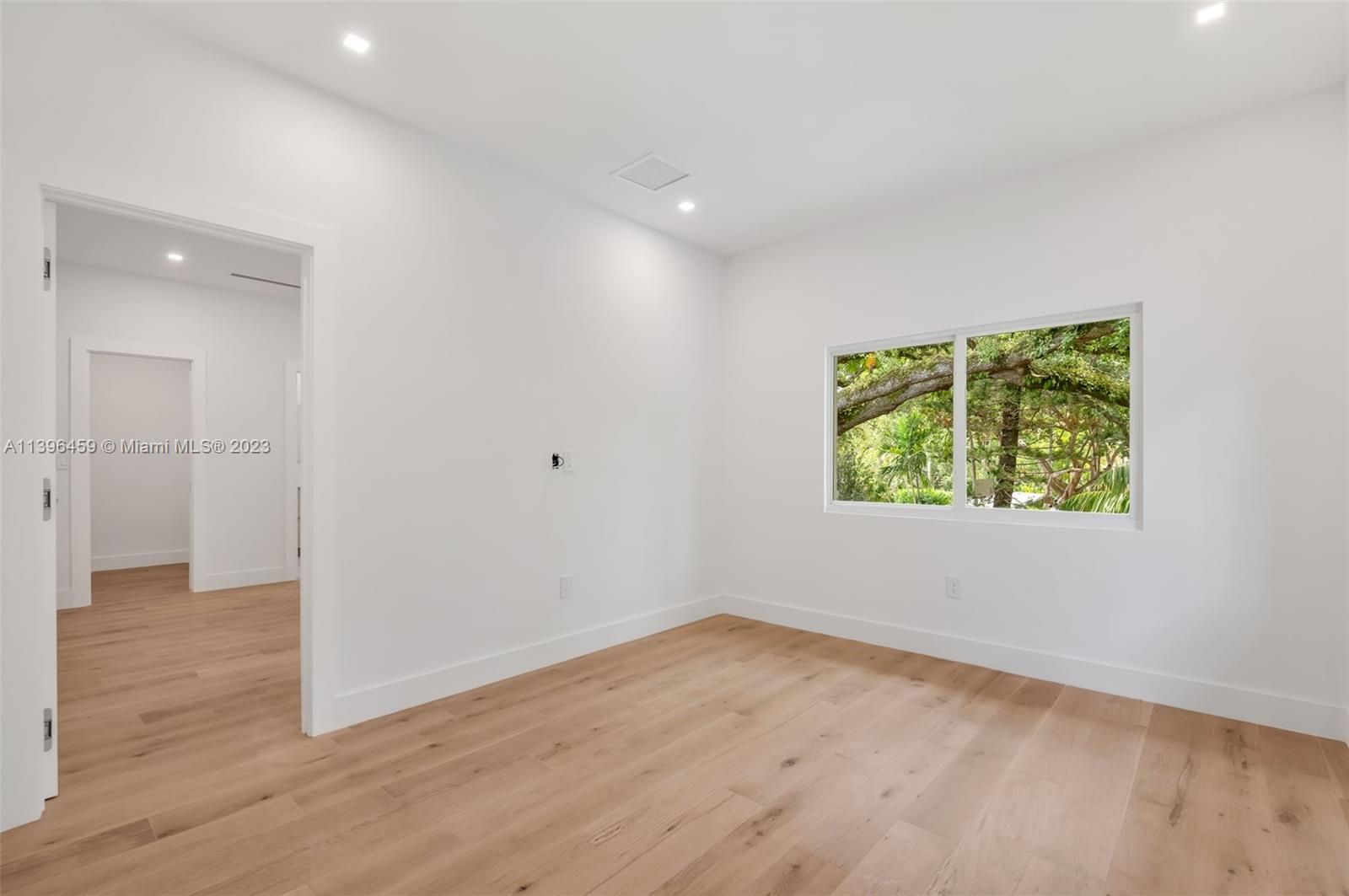 COCO GROVE - Residential