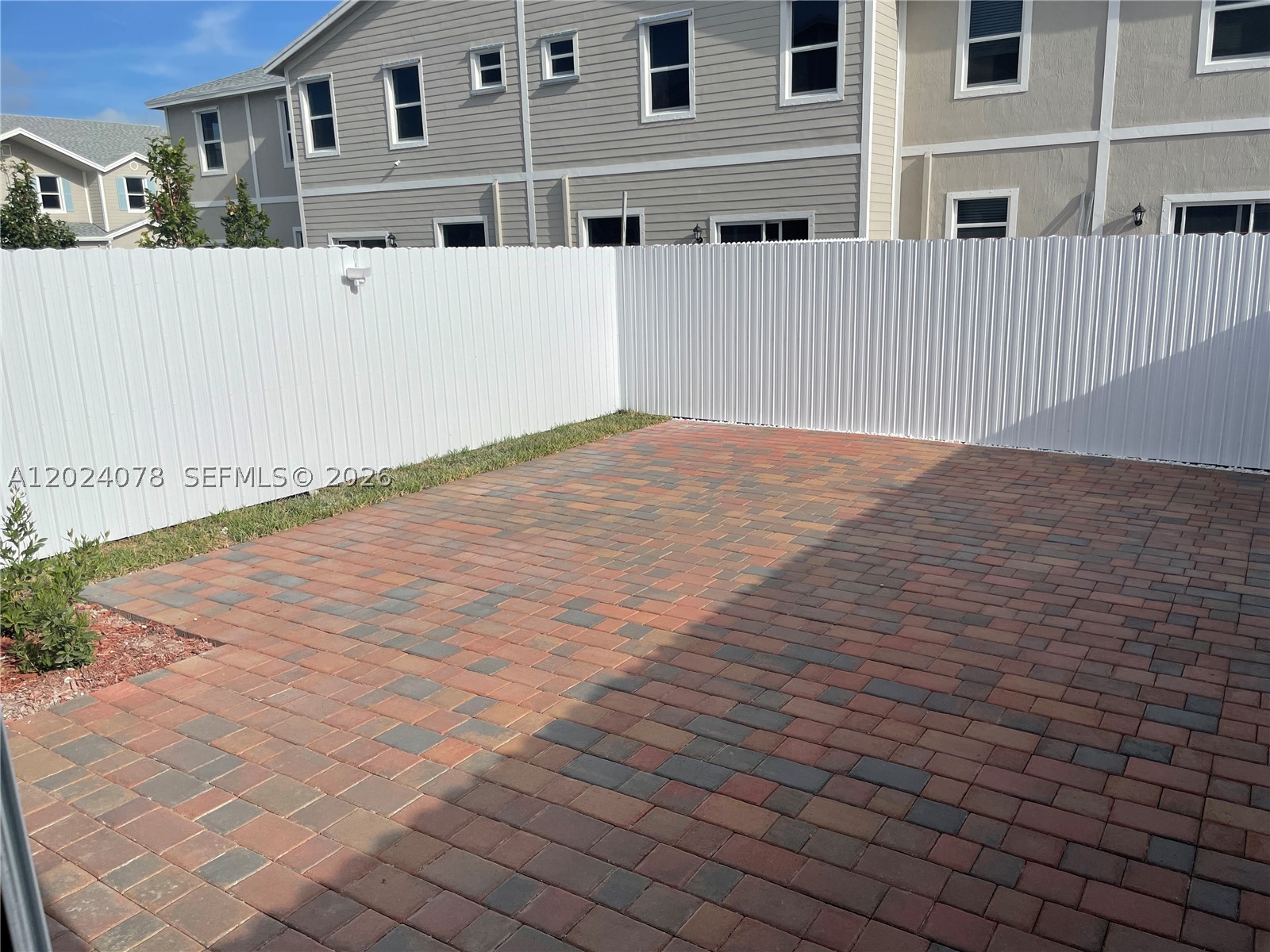 HAMILTON PLACE - Residential Lease