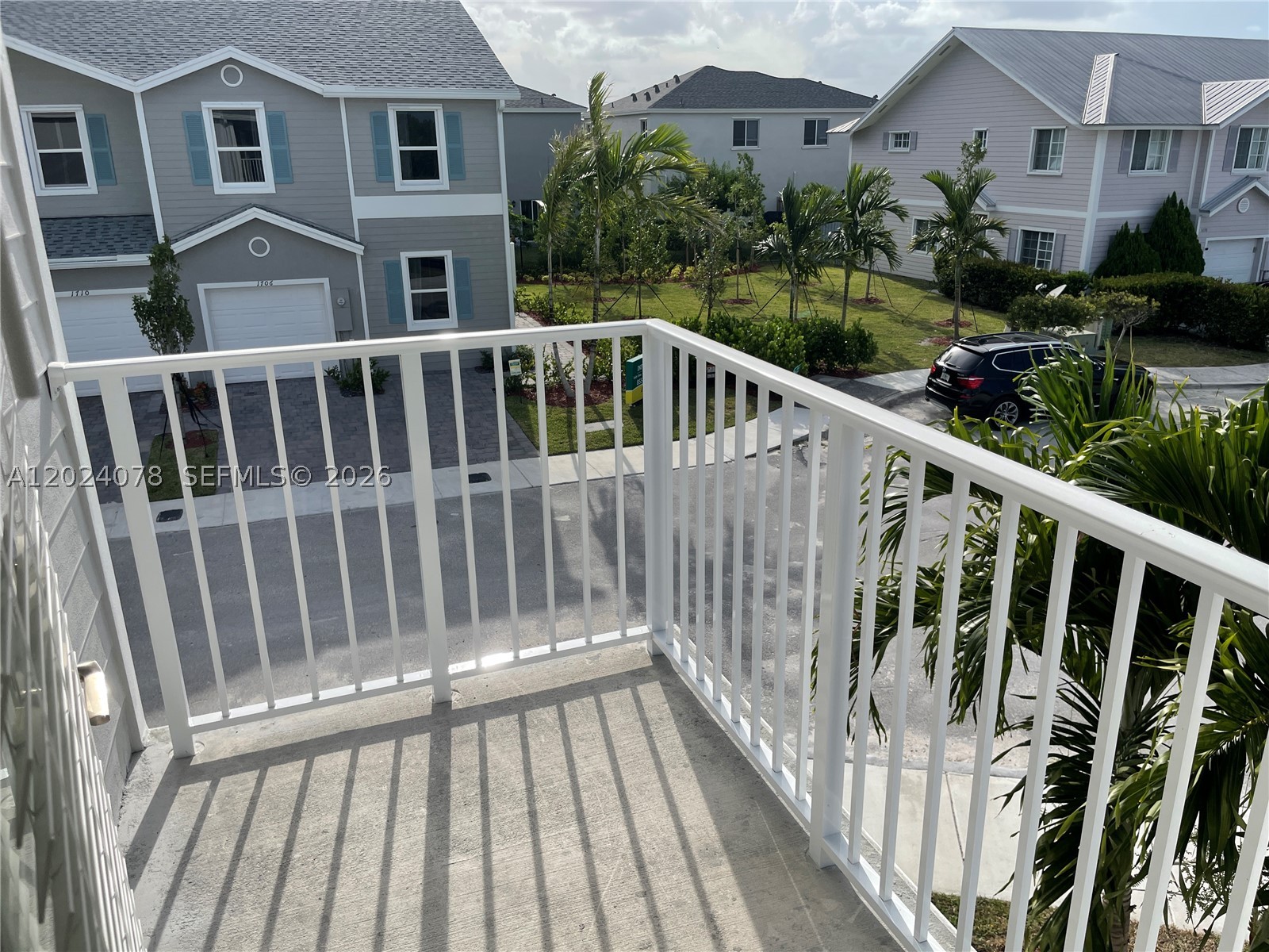 HAMILTON PLACE - Residential Lease