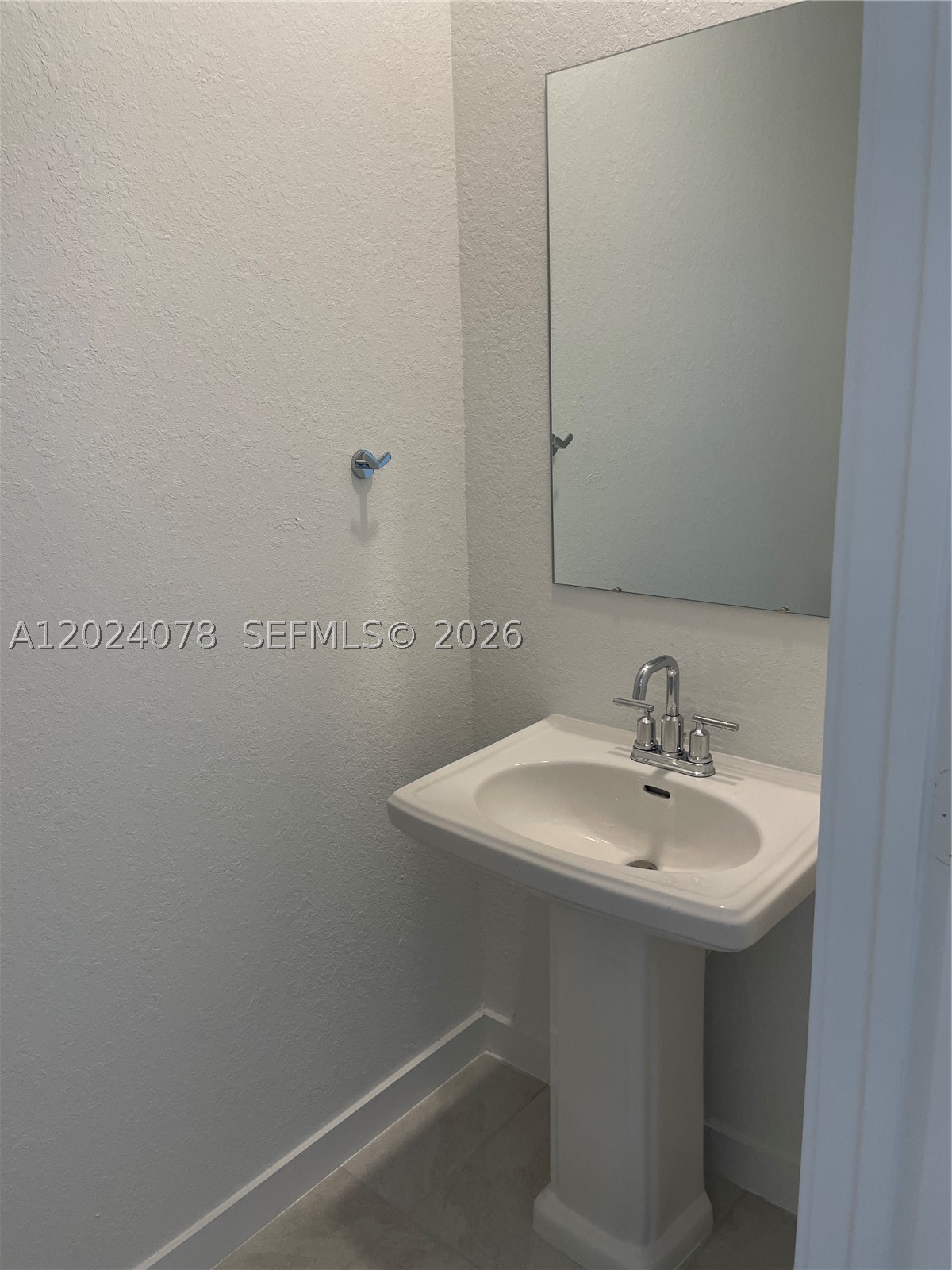 HAMILTON PLACE - Residential Lease