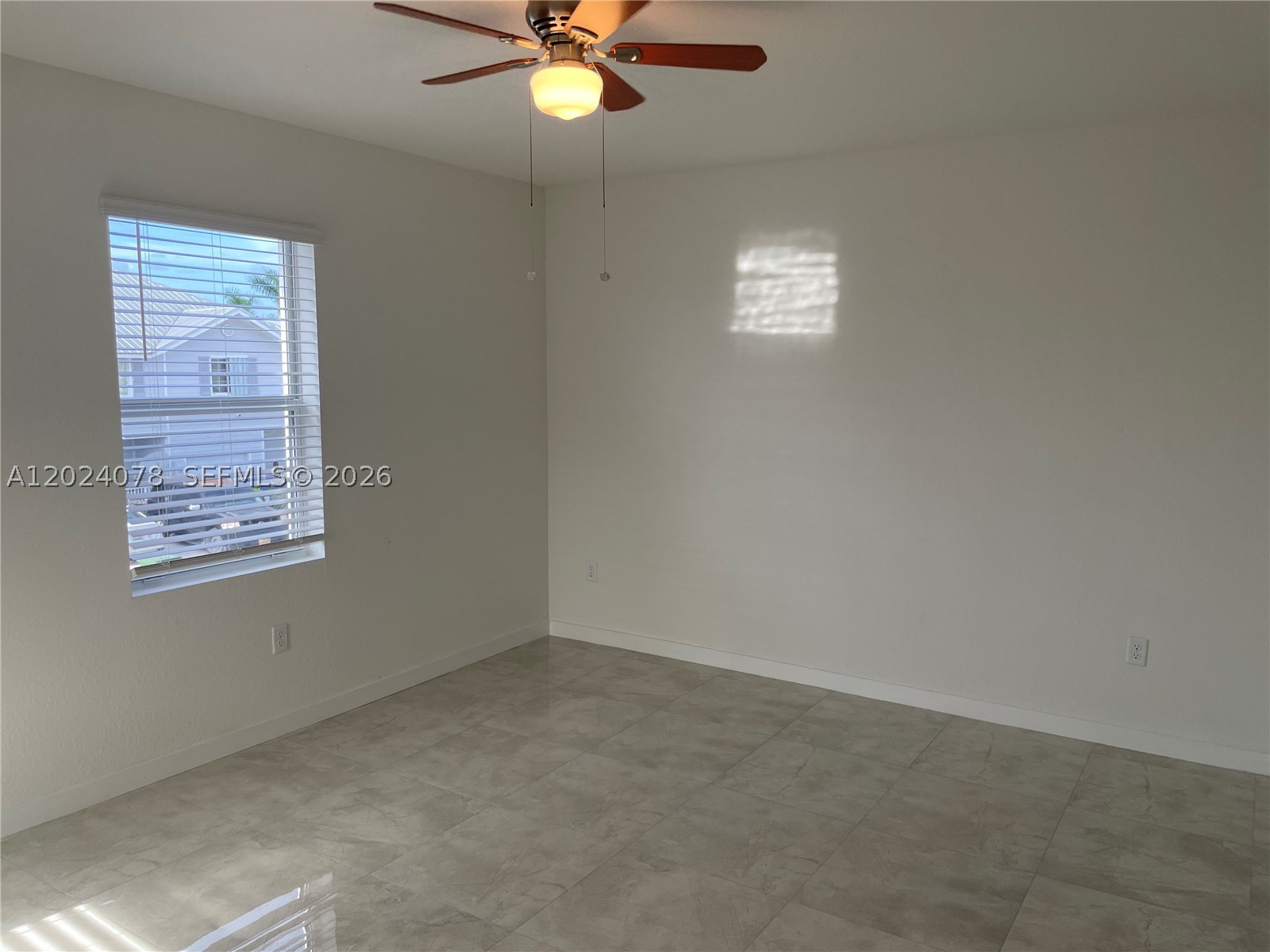 HAMILTON PLACE - Residential Lease