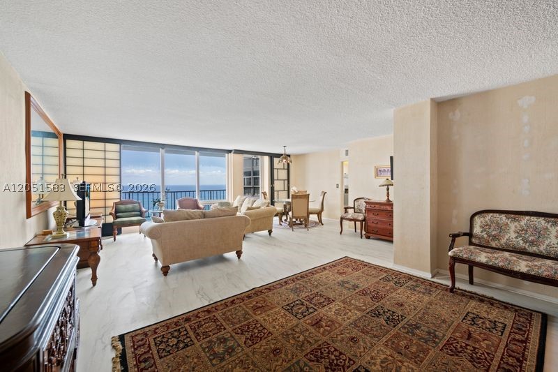 PLAZA SOUTH CONDO - Residential