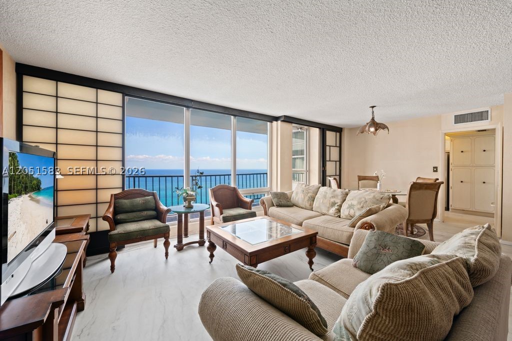 PLAZA SOUTH CONDO - Residential