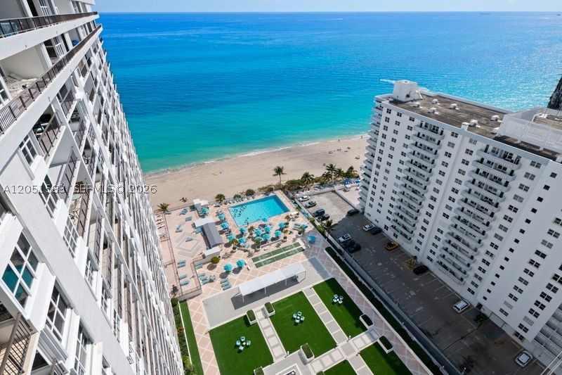PLAZA SOUTH CONDO - Residential