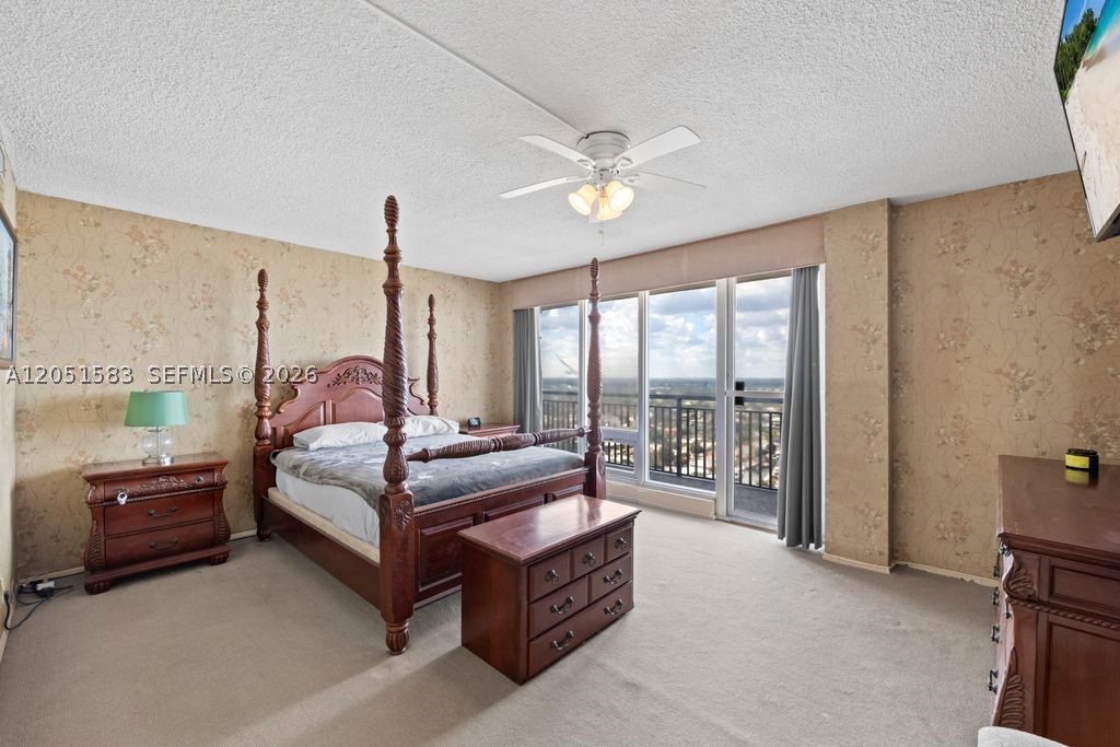 PLAZA SOUTH CONDO - Residential