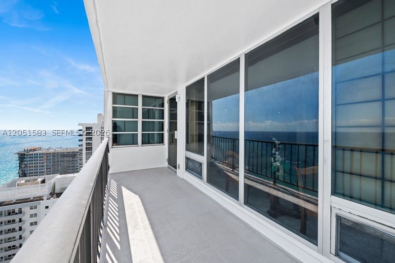 PLAZA SOUTH CONDO - Residential